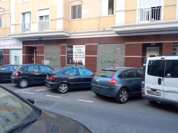 Local en Barrio Reina Victoria-Miguel Hernández