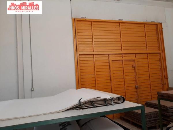 Nave en Barrio Toscar