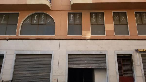 Local en calle Emilio Sala Hernandez, 31