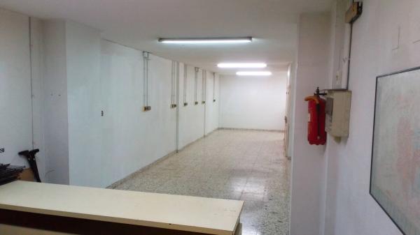 Local en calle ruperto chapí, 66