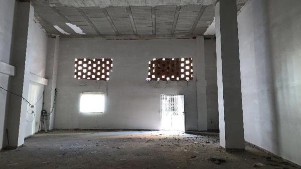 Local en calle Vall d'Alcalà