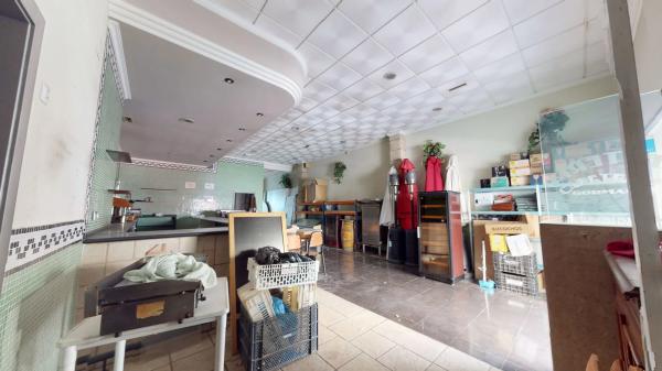 Local en calle Alcoi