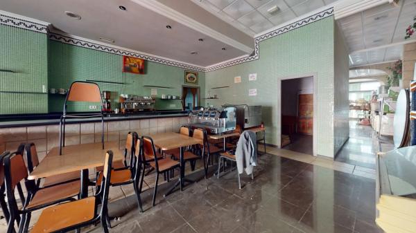 Local en calle Alcoi