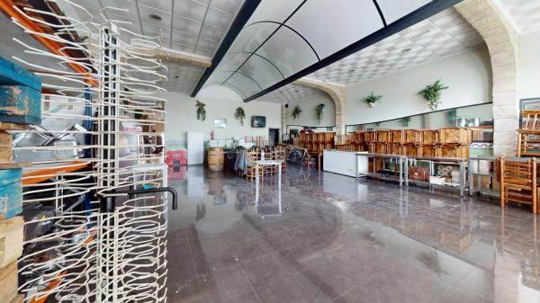 Local en calle Alcoi