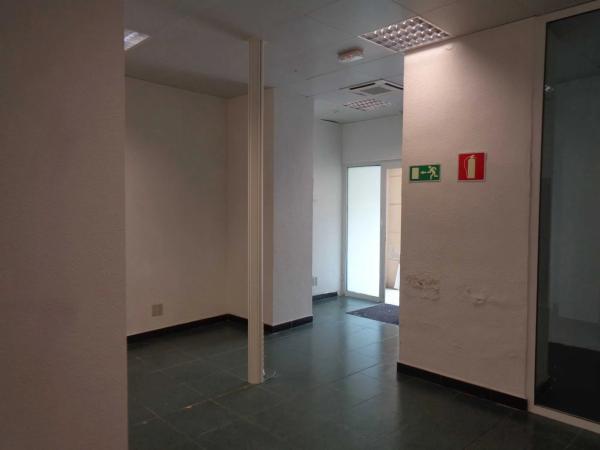 Local o nave en plaza la Font