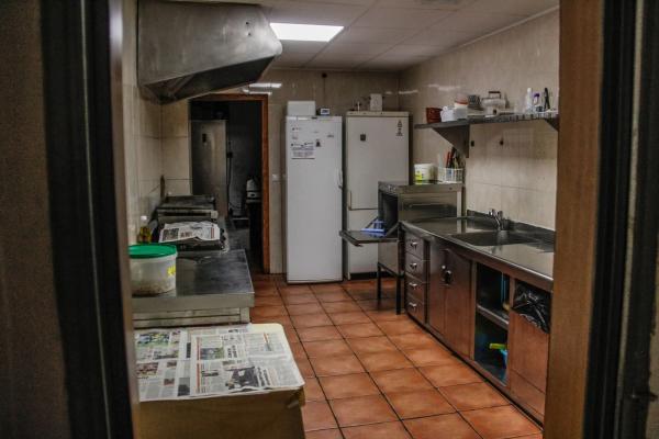 Local en avenida Francisco Victoria Laporta, 4