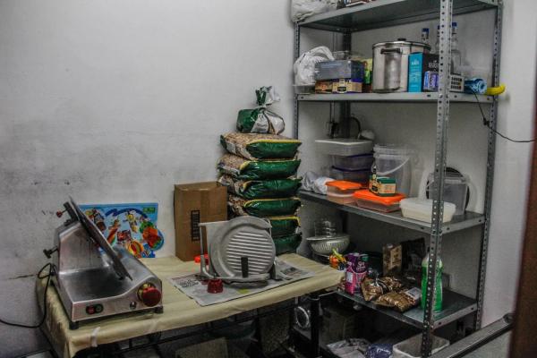 Local en avenida Francisco Victoria Laporta, 4