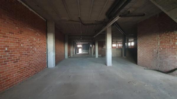 Local o nave en avenida del País Valencià