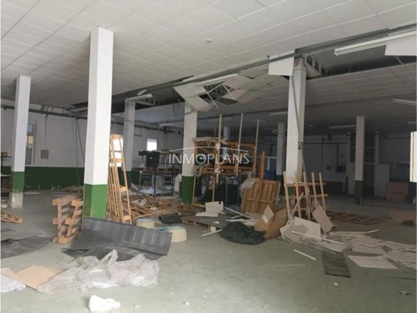 Nave en calle Major, 1