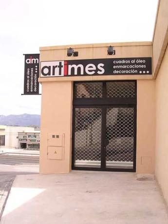 Local en calle Alcoi, 1