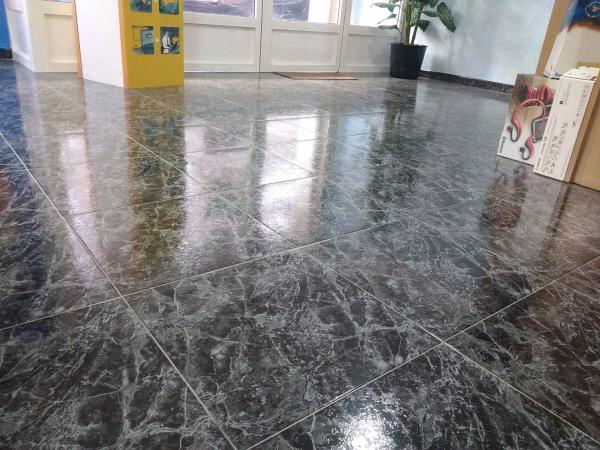 Local en calle Pintor Miquel Parra, 6