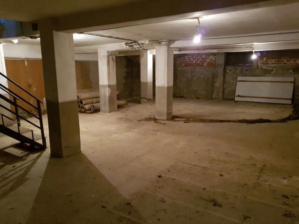 Local en avenida de València, 59