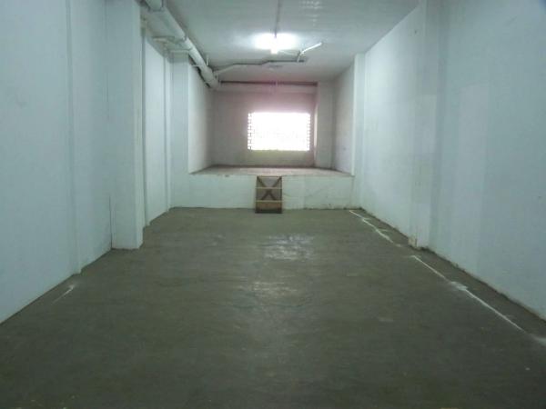 Local en avenida del País Valencià, 87