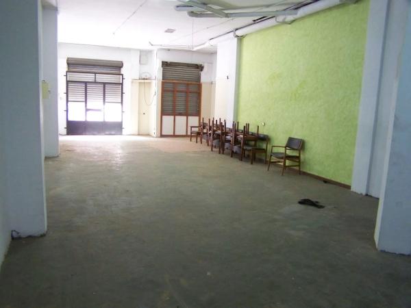 Local en avenida del País Valencià, 87