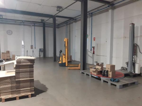 Nave en calle Franca, 19