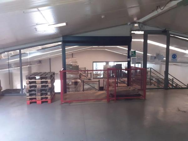 Nave en calle Franca, 19