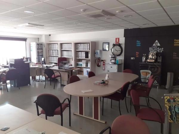 Nave en calle Franca