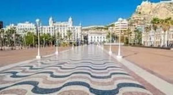 Local en Barrio Ensanche-Diputación