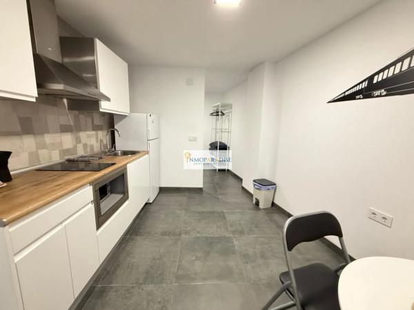 Local en calle Cardenal Payá