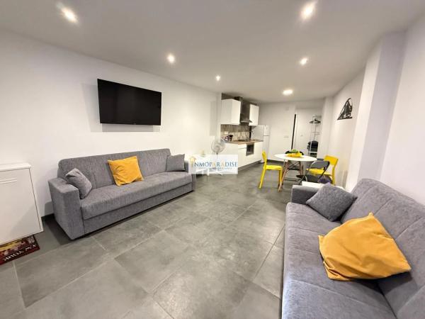 Local en calle Cardenal Payá