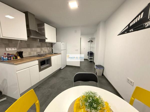 Local en calle Cardenal Payá