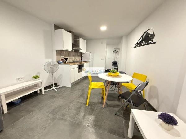 Local en calle Cardenal Payá