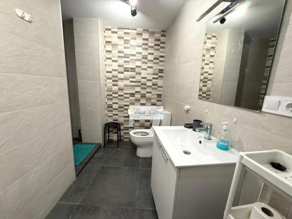 Local en calle Cardenal Payá