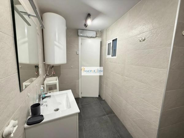 Local en calle Cardenal Payá