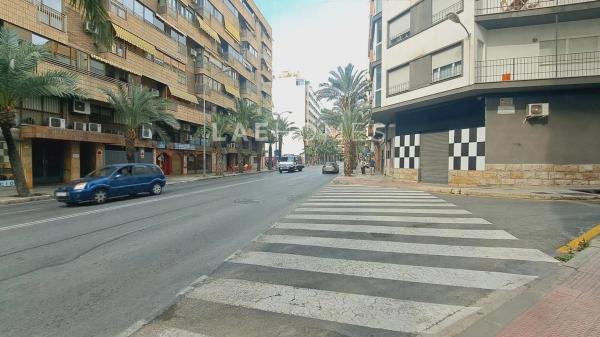 Local en Barrio Ensanche-Diputación