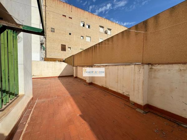 Local en calle de Gongora