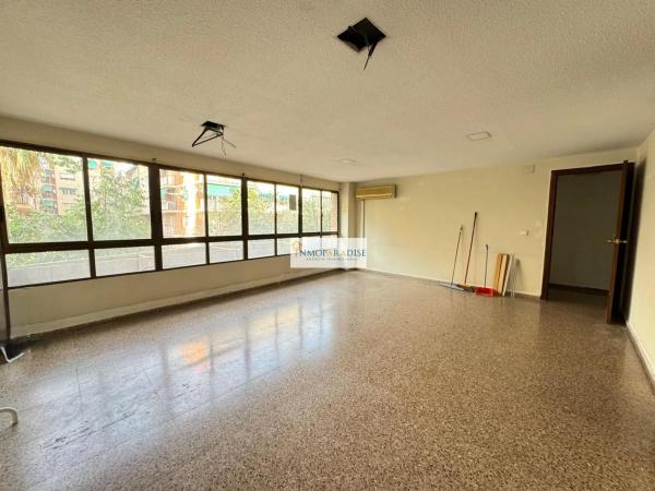 Local en calle de Gongora