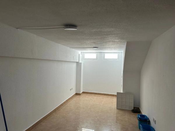 Local en calle Dato Iradier