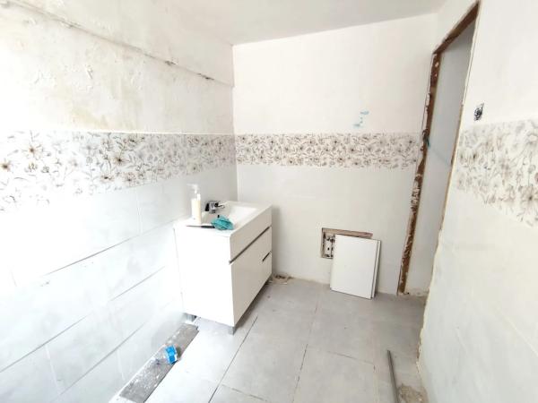 Local en calle del Pintor Zuloaga