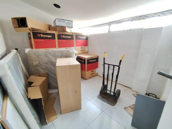 Local en calle del Pintor Zuloaga