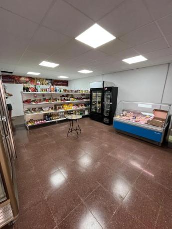 Local en Barrio Carolinas Altas