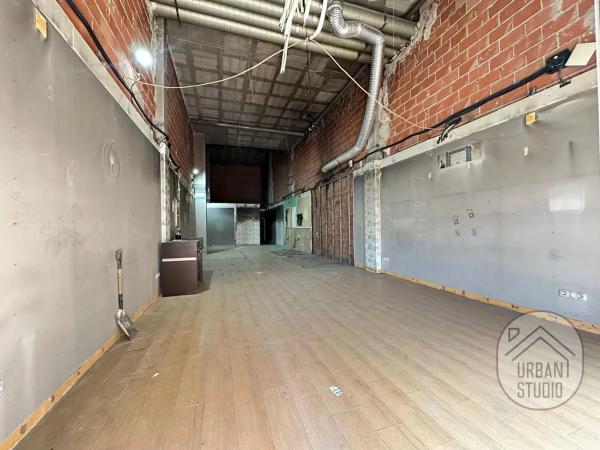 Local en calle Brasil