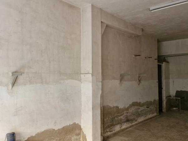 Local en plaza San Blas, 3