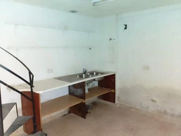 Local o nave en calle Virgen de los Lirios