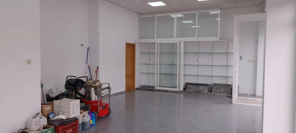 Local en Barrio Tómbola - Rabasa