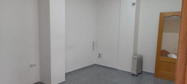 Local en Barrio Tómbola - Rabasa