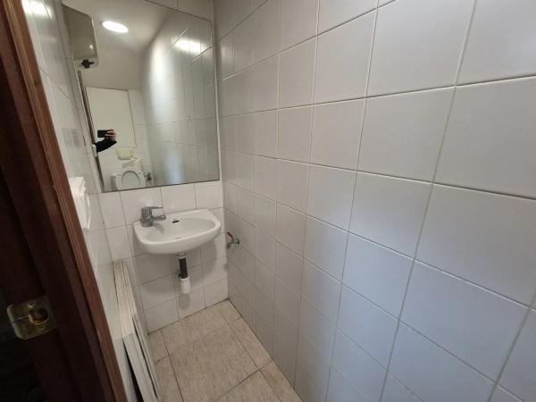 Local en calle Capitán Hernández Mira