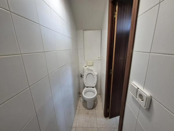 Local en calle Capitán Hernández Mira