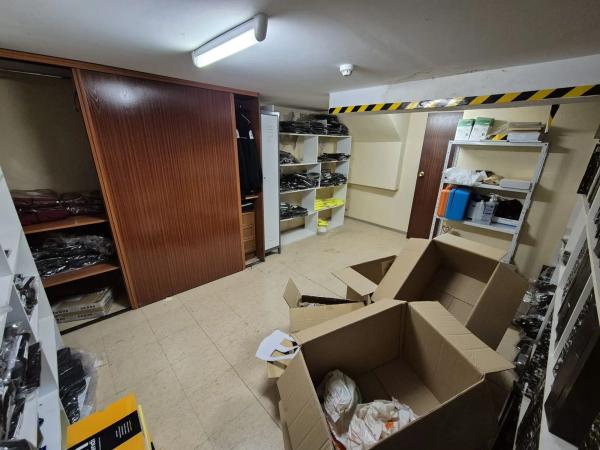 Local en calle Capitán Hernández Mira