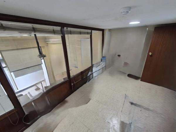 Local en calle Capitán Hernández Mira