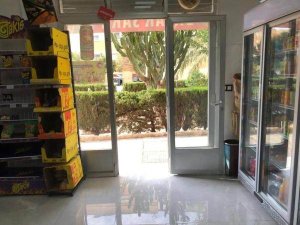 Local en avenida Ejércitos Españoles