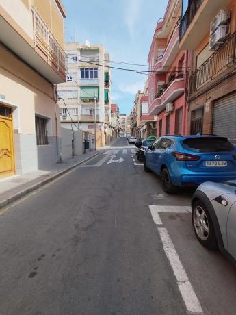 Local en Barrio Carolinas Bajas