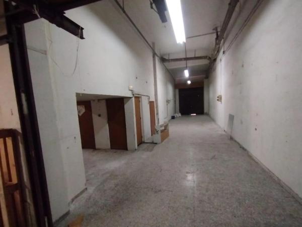 Local en calle de Casiopea