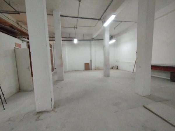 Local en calle de Casiopea