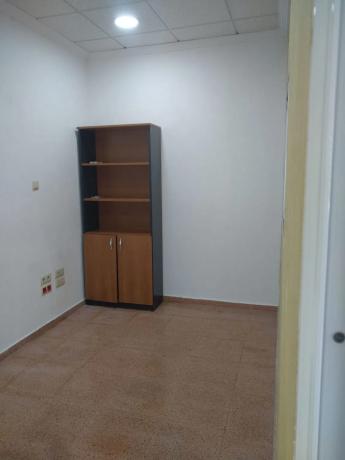 Local en calle de la Fuente