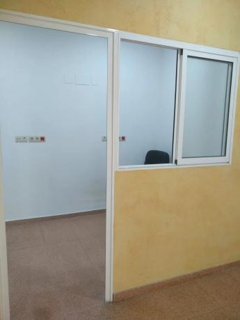 Local en calle de la Fuente